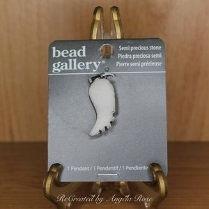 White Glitter Stone Pendant